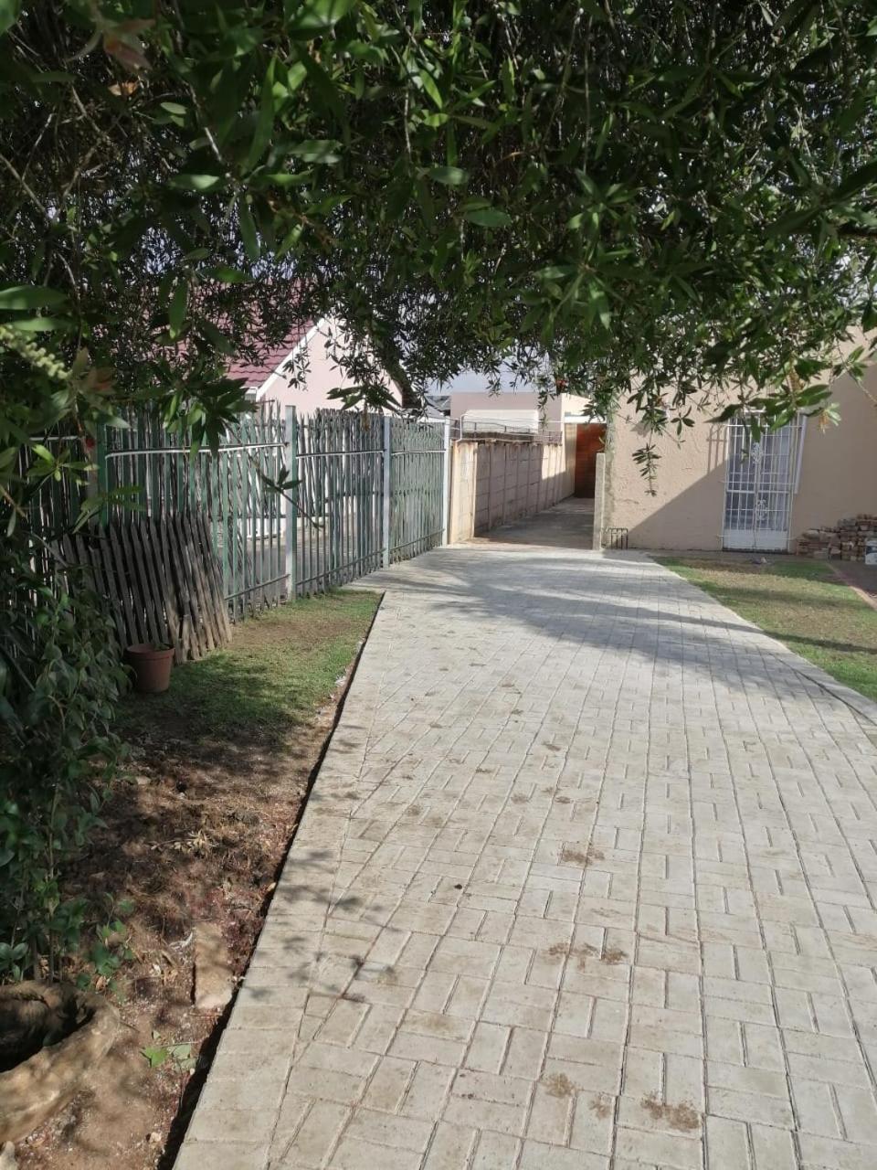 The Hidden Villa Boksburg Buitenkant foto